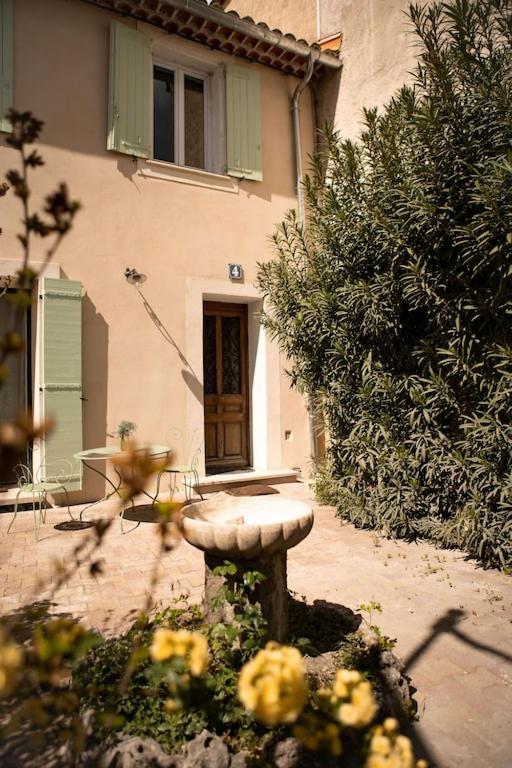 La Maison Du Bassin Apartment L'Isle-sur-la-Sorgue